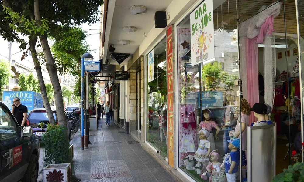 Το 74% των καταναλωτών στηρίζει τα καταστήματα της γειτονιάς του